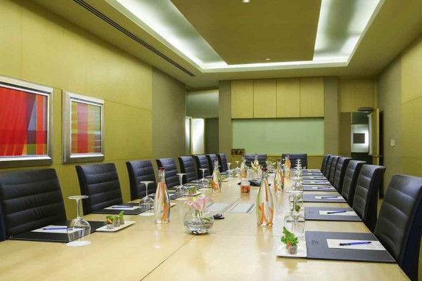 meeting room interior in gurgaon
